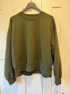 Athleta Relaxed Crew Forever Fleece in Elm - XL tall